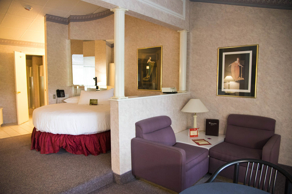 Pocono Palace Resort East Stroudsburg Exterior photo